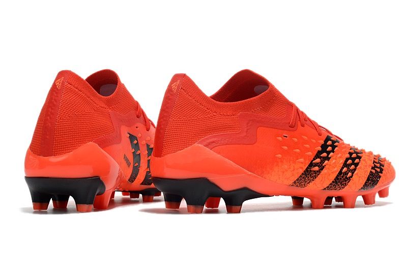adidas predator com meteorite